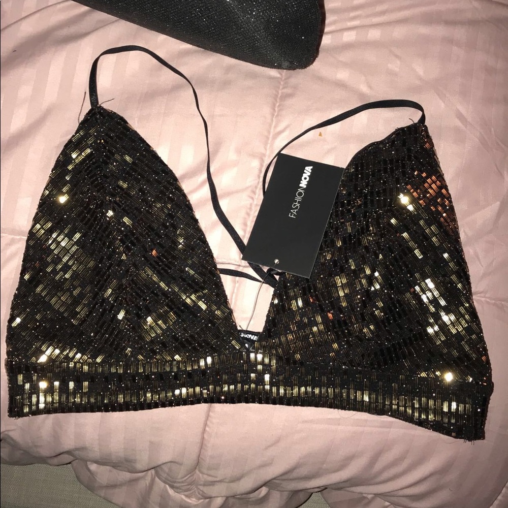 Fashion nova crop top